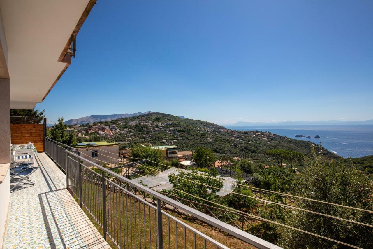 Geca'S House - Panoramic Sea View Studio Massa Lubrense Bagian luar foto