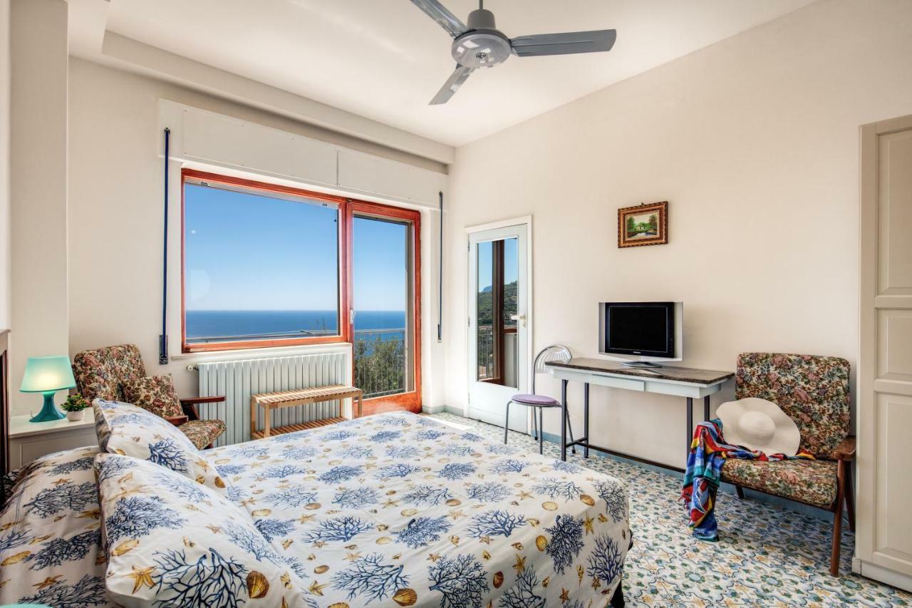 Geca'S House - Panoramic Sea View Studio Massa Lubrense Bagian luar foto