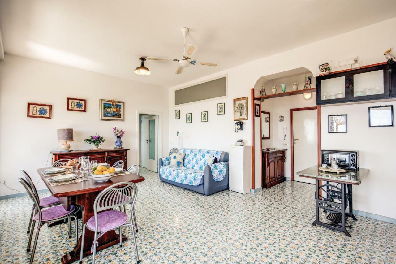 Geca'S House - Panoramic Sea View Studio Massa Lubrense Bagian luar foto