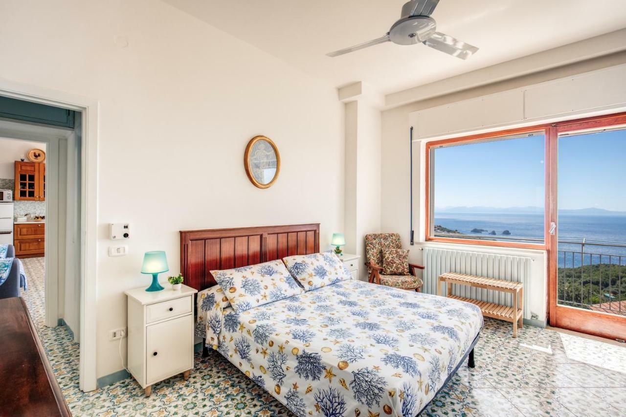 Geca'S House - Panoramic Sea View Studio Massa Lubrense Bagian luar foto